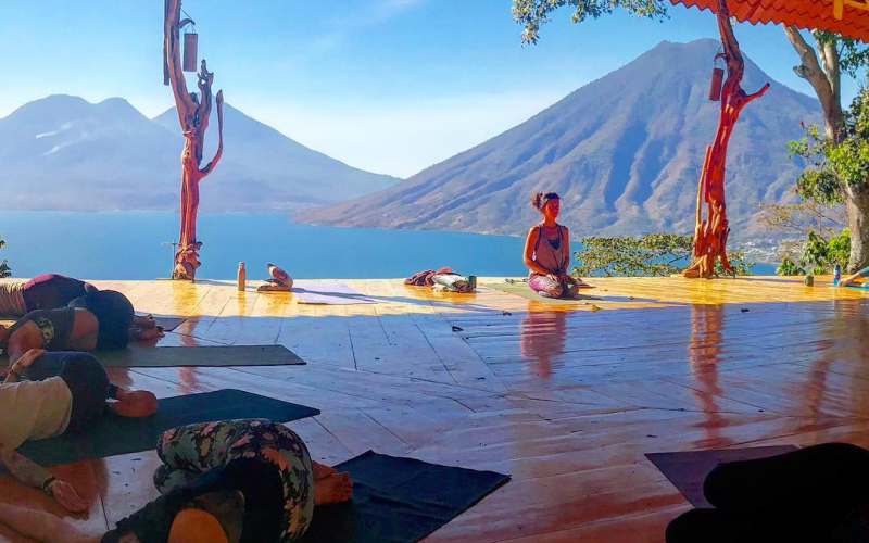 Continuing Education Workshops & Retreats Continuing Education Workshops & Retreats