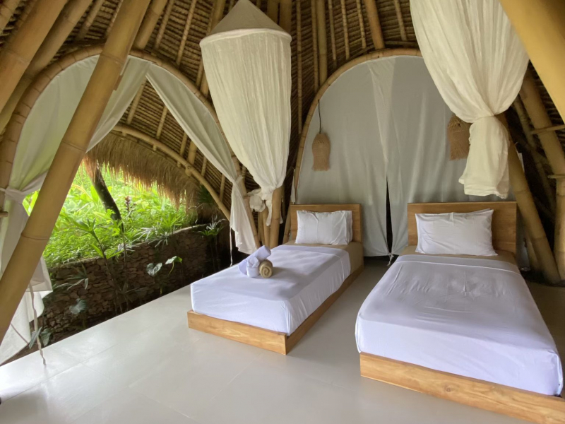 Elang Hut Bali Bumi Beds Double